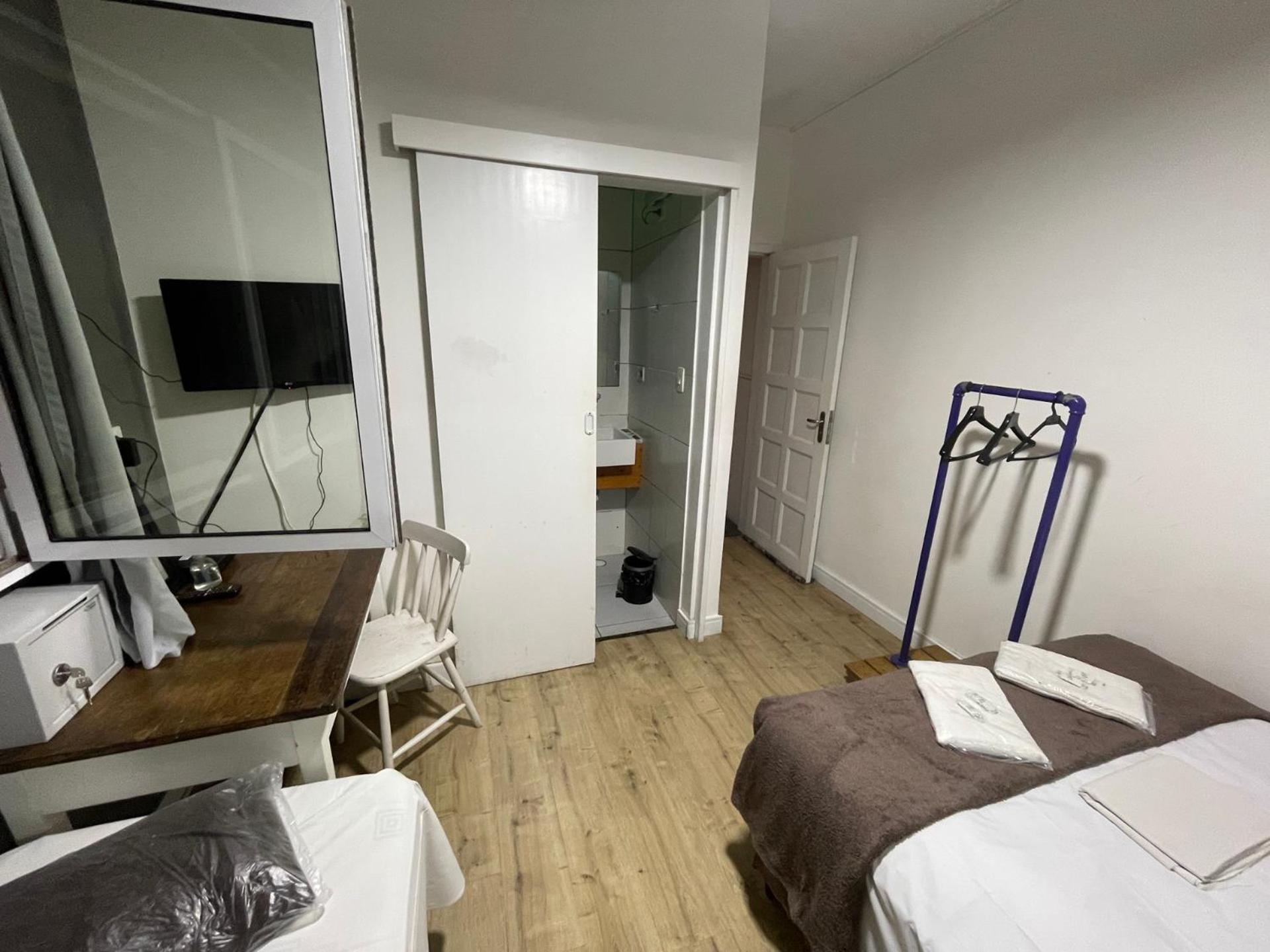 Hostal Garoa Party Bar